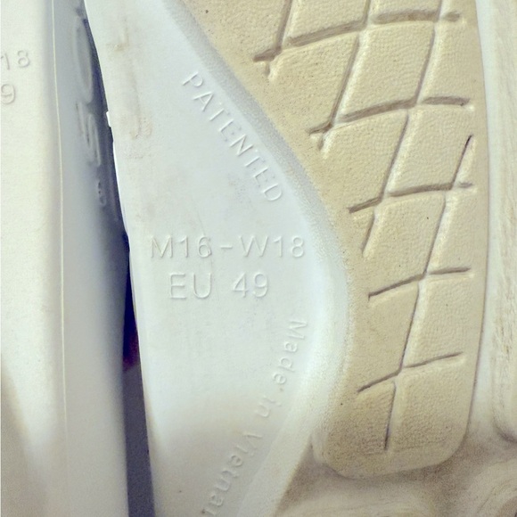 OOFOS OOahh Sport Flex Slide Sandals. In great conditions - Picture 11 of 12